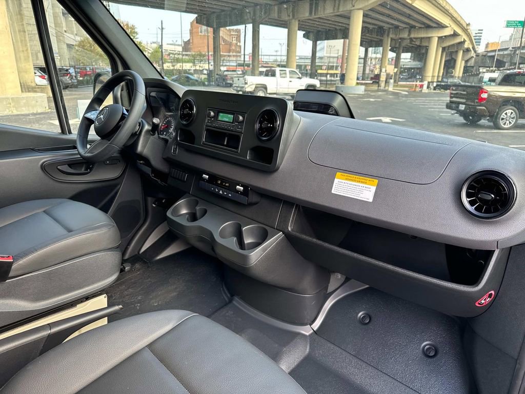 New 2025 Mercedes-Benz Sprinter 2500 image 13