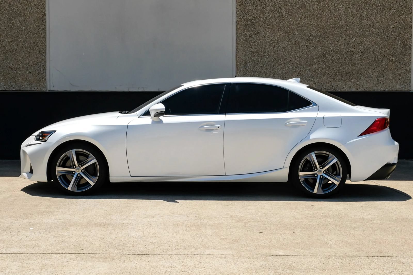 Used 2018 Lexus IS 300 AWD w/ Premium Package image 15