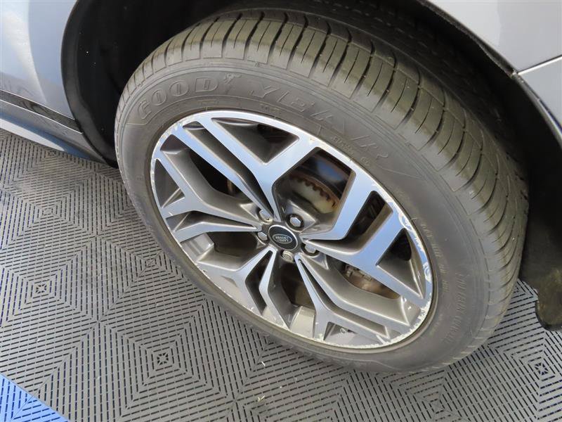 Used 2020 Land Rover Range Rover Evoque R-Dynamic HSE AWD/4WD image 7