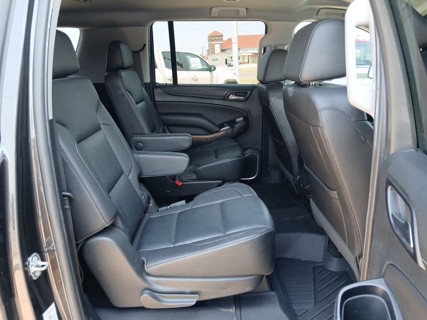 Used 2018 Chevrolet Suburban Premier AWD/4WD image 55