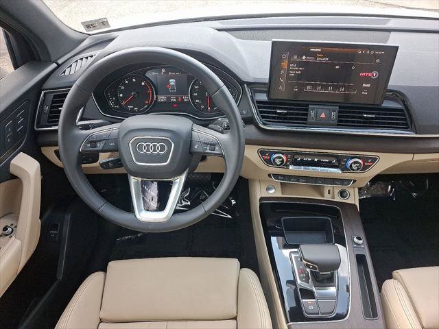Certified 2023 Audi Q5 2.0T Premium w/ Convenience Package AWD/4WD image 12