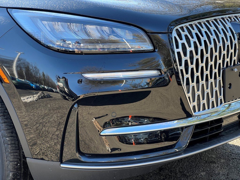 New 2026 Lincoln Corsair Premiere AWD/4WD image 2