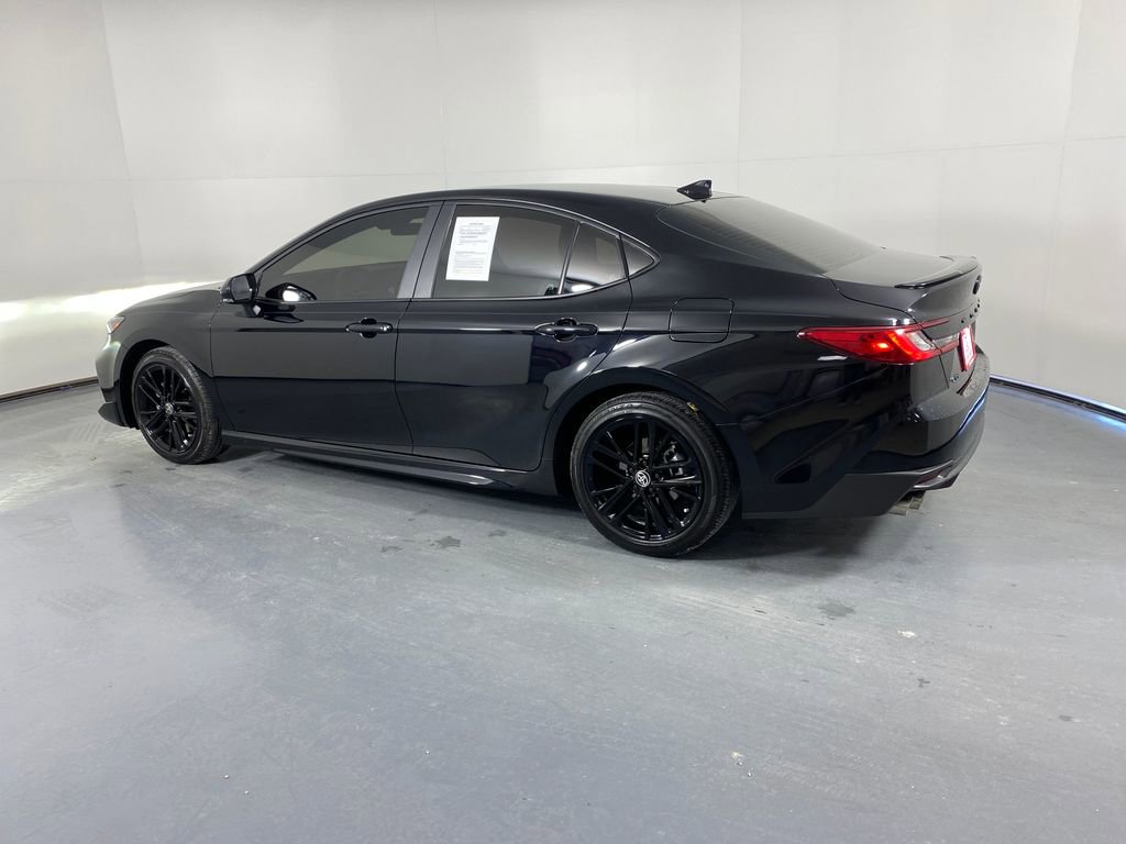 Certified 2025 Toyota Camry SE image 4