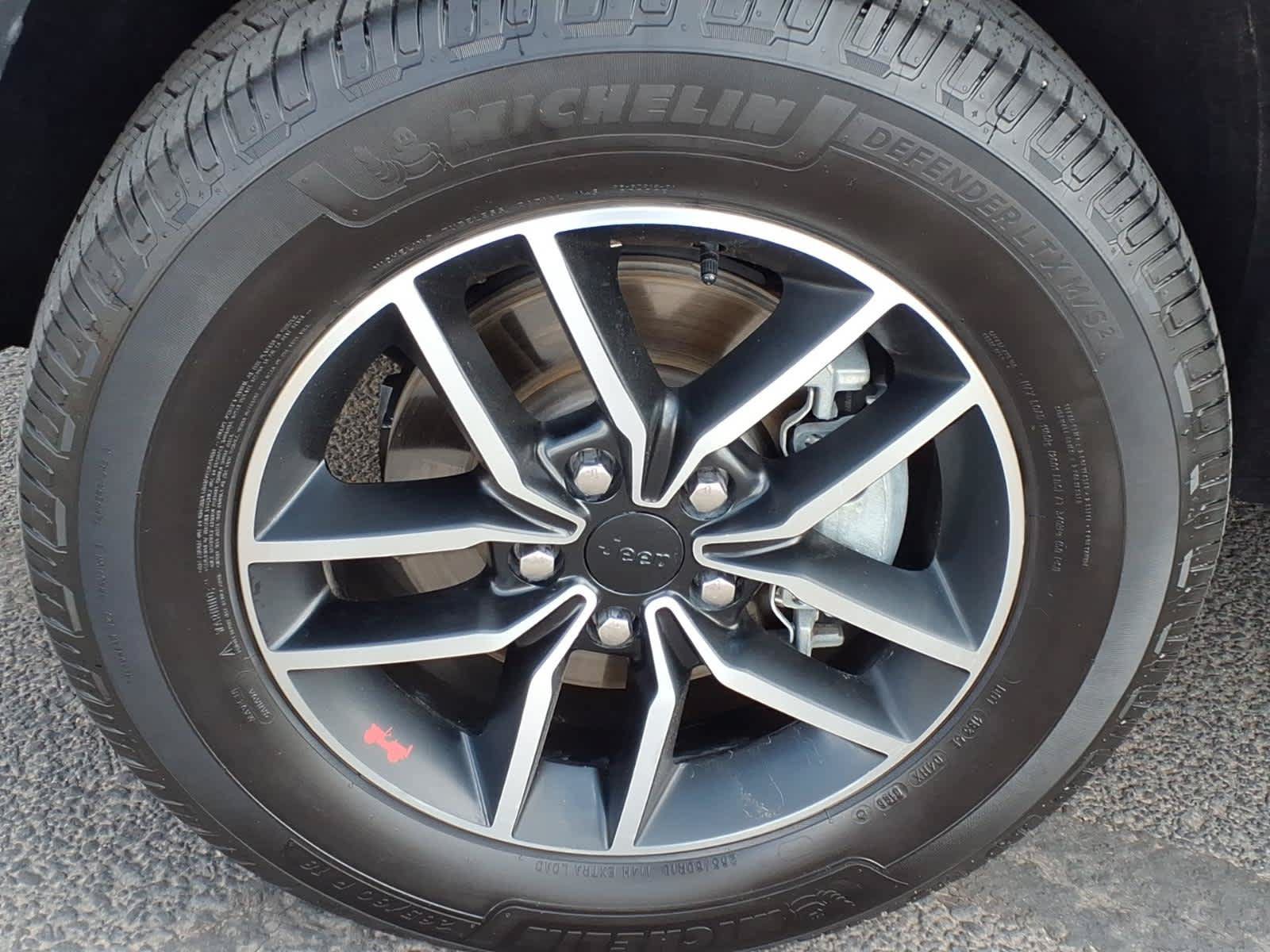 Used 2020 Jeep Grand Cherokee Trailhawk AWD/4WD image 11