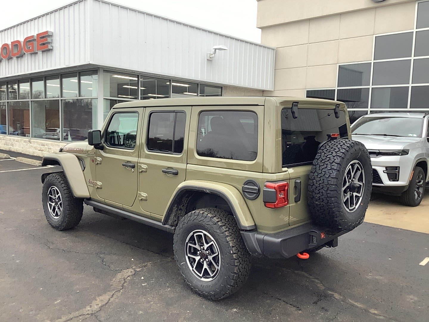 New 2026 Jeep Wrangler Unlimited Rubicon AWD/4WD image 7