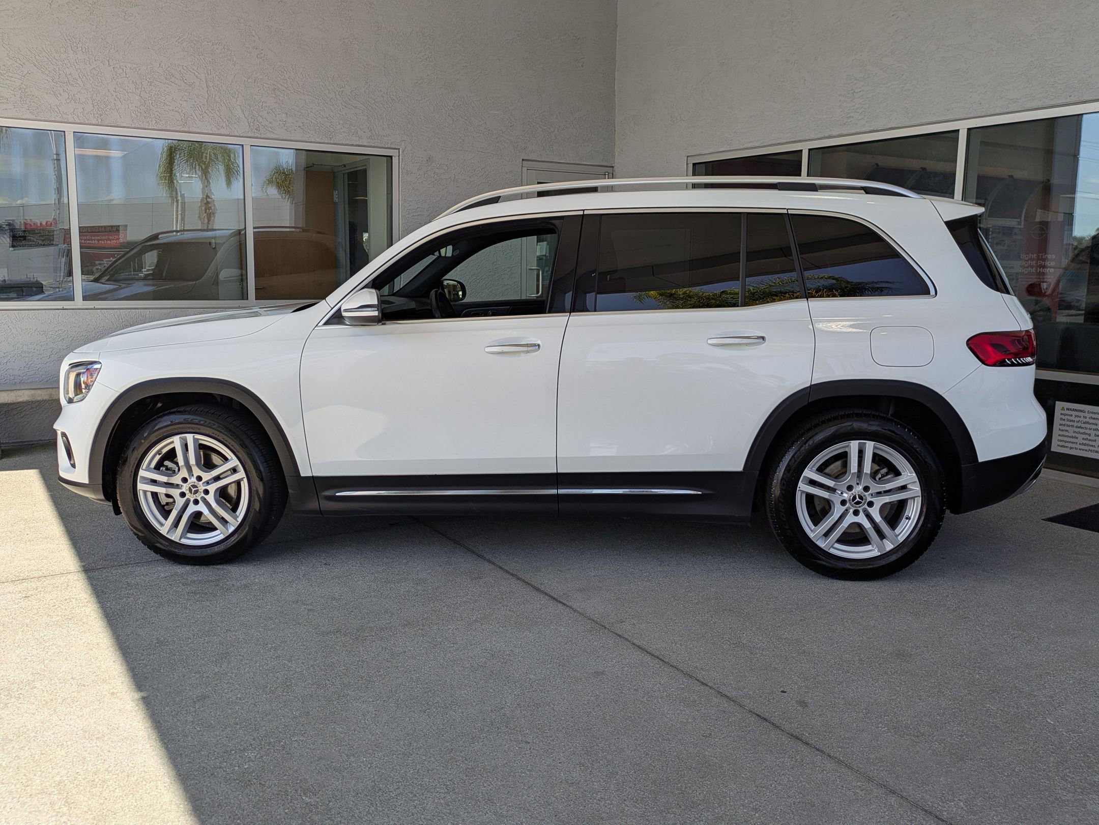 Used 2023 Mercedes-Benz GLB 250 image 4