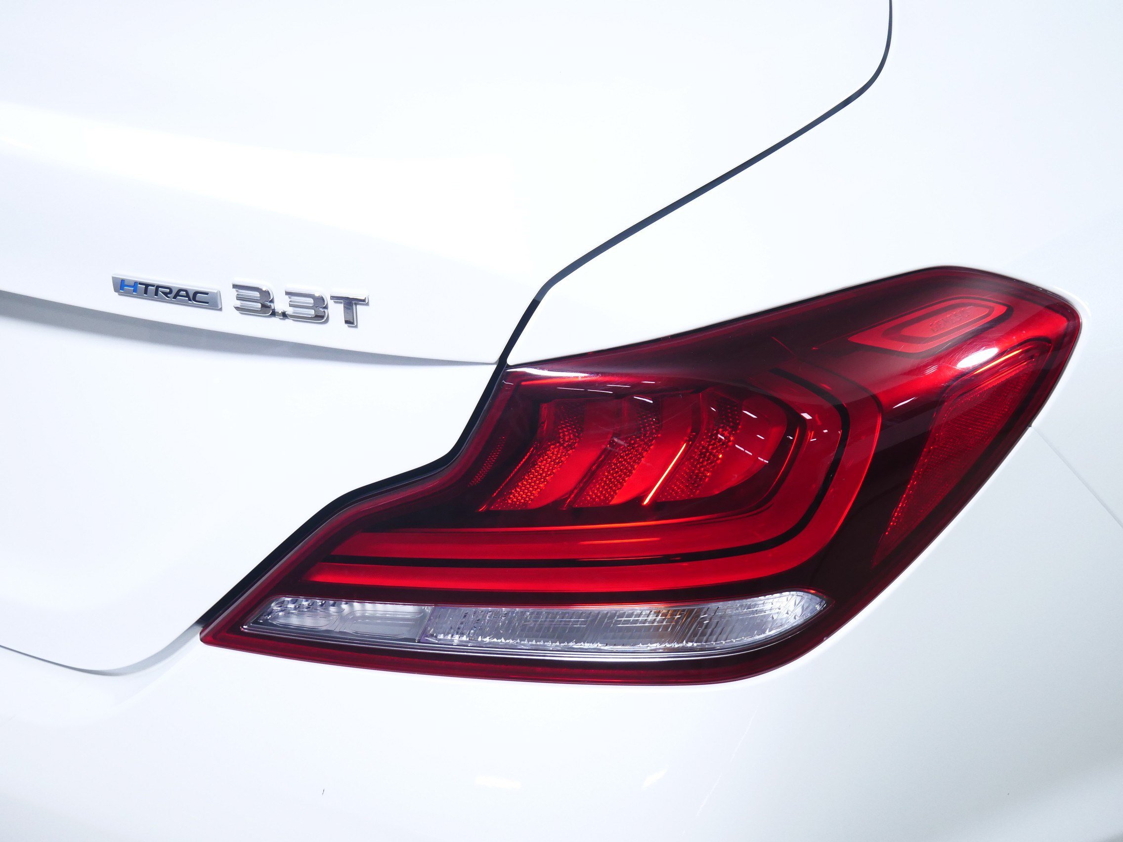 Used 2021 Genesis G70 3.3T w/ Sport Package AWD/4WD image 17