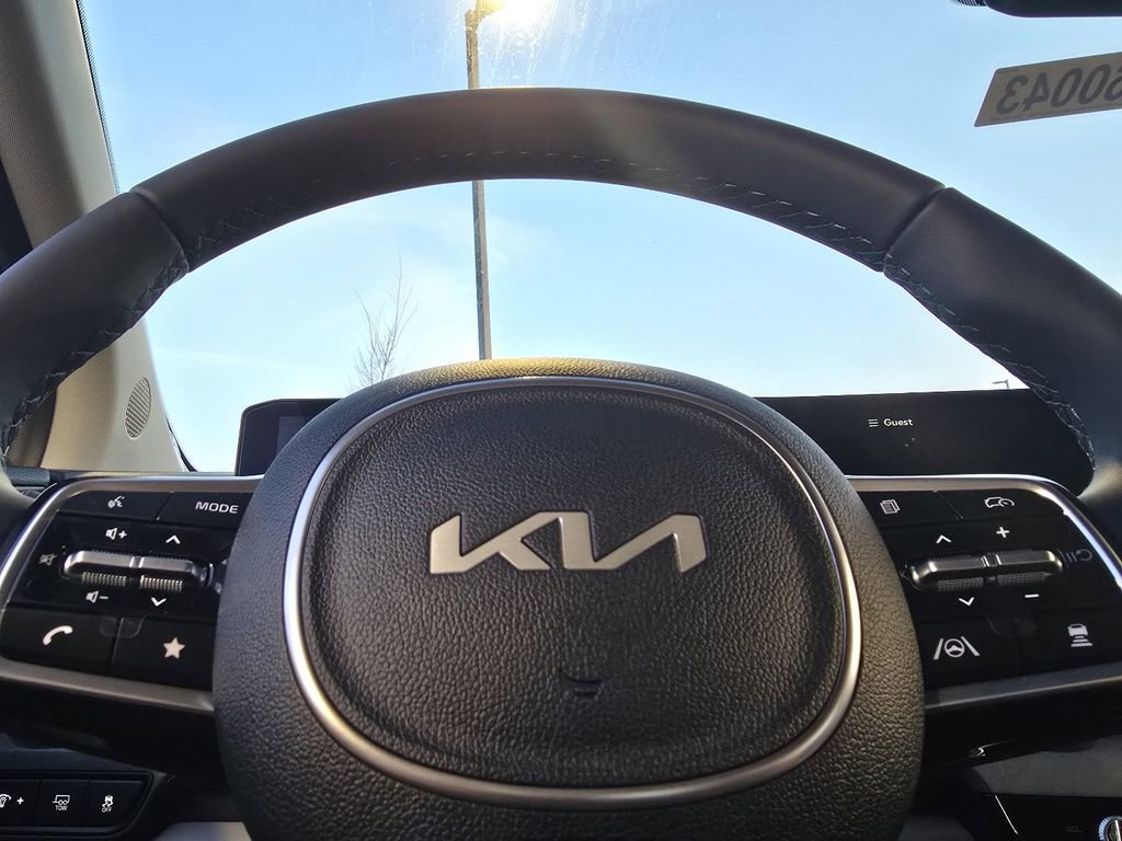 New 2026 Kia Carnival EX image 26