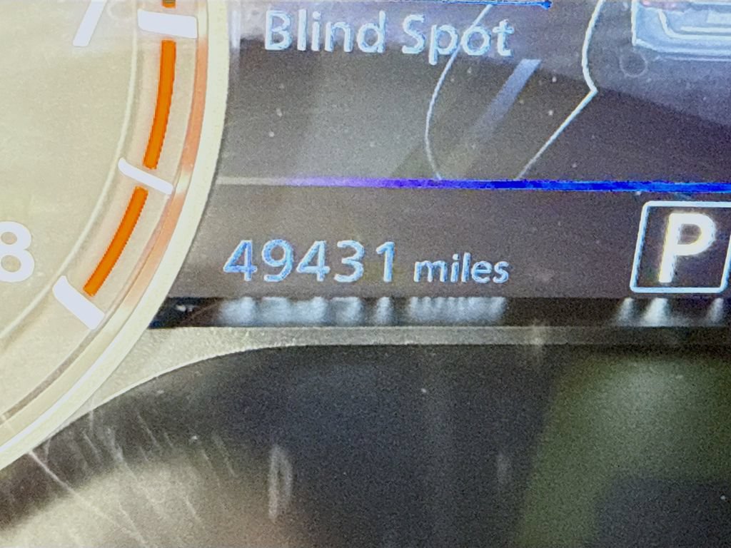 Certified 2019 Nissan Altima 2.0 Platinum FWD image 5
