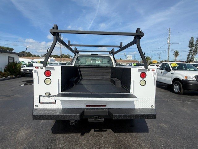 Used 2015 Ford F550 4x4 Regular Cab Super Duty image 8