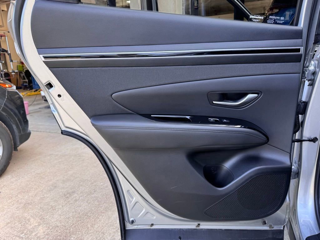 Used 2023 Hyundai Tucson Limited image 23