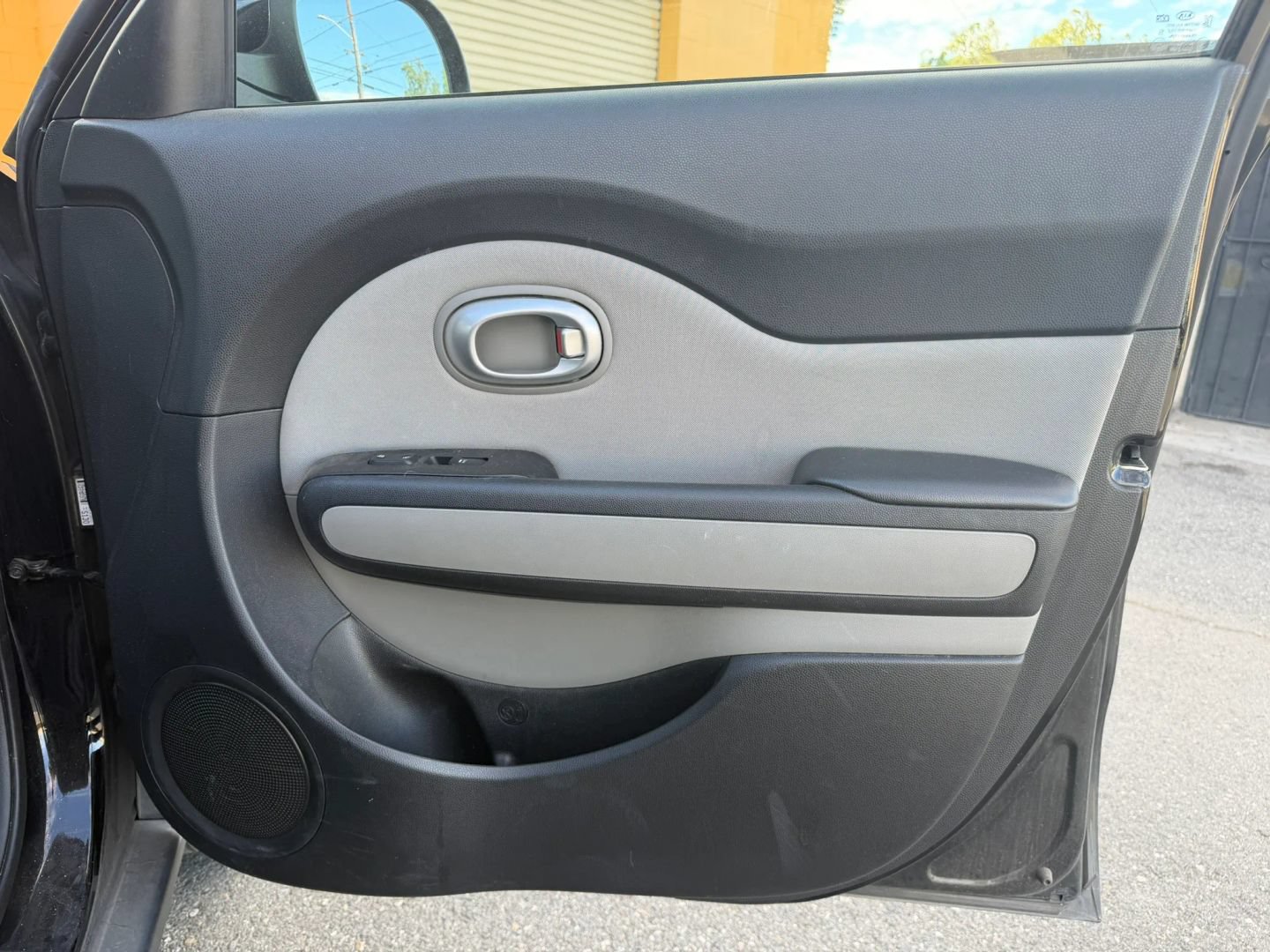 Used 2014 Kia Soul + FWD image 15