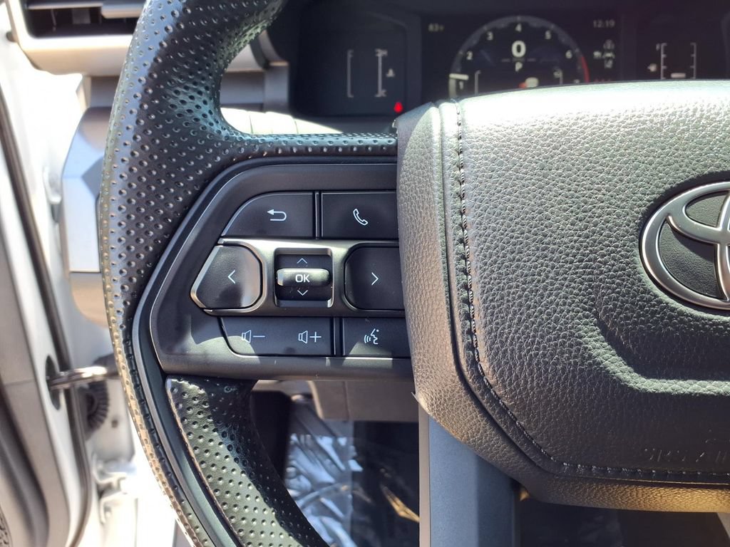 Used 2025 Toyota Tacoma SR5 RWD image 15