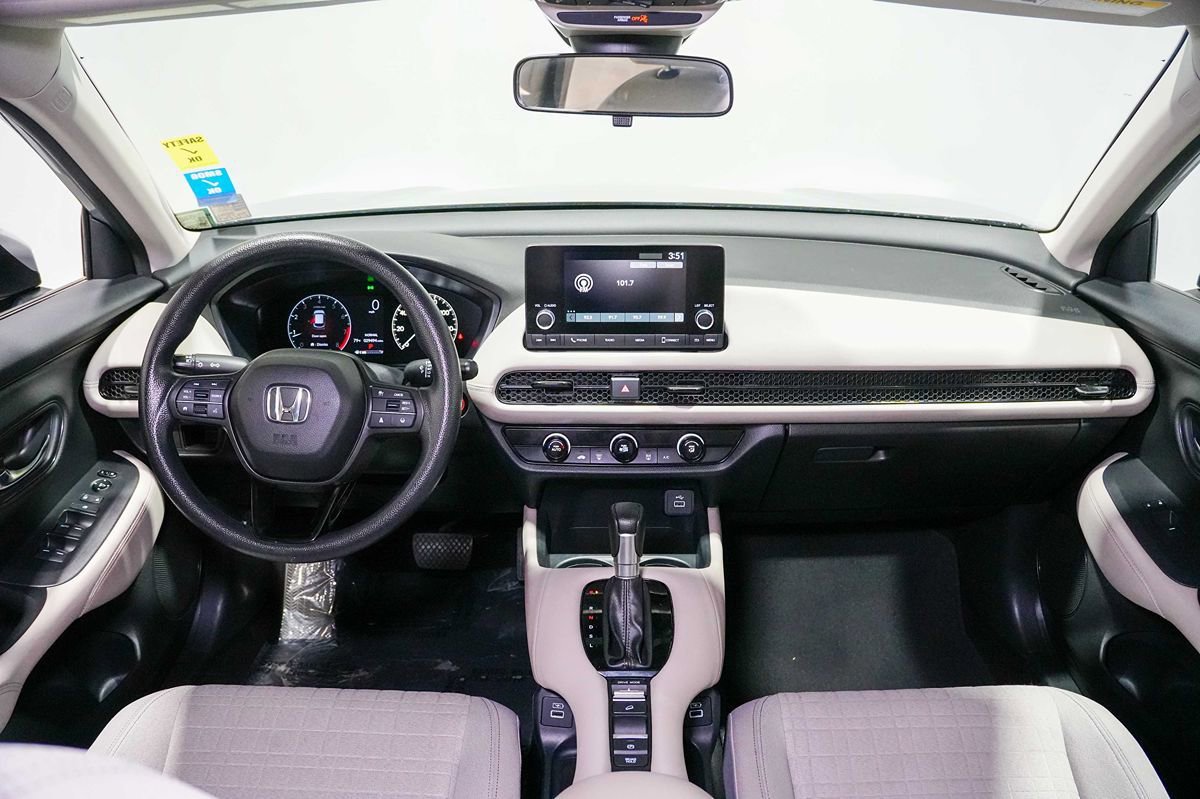 Used 2023 Honda HR-V LX image 19