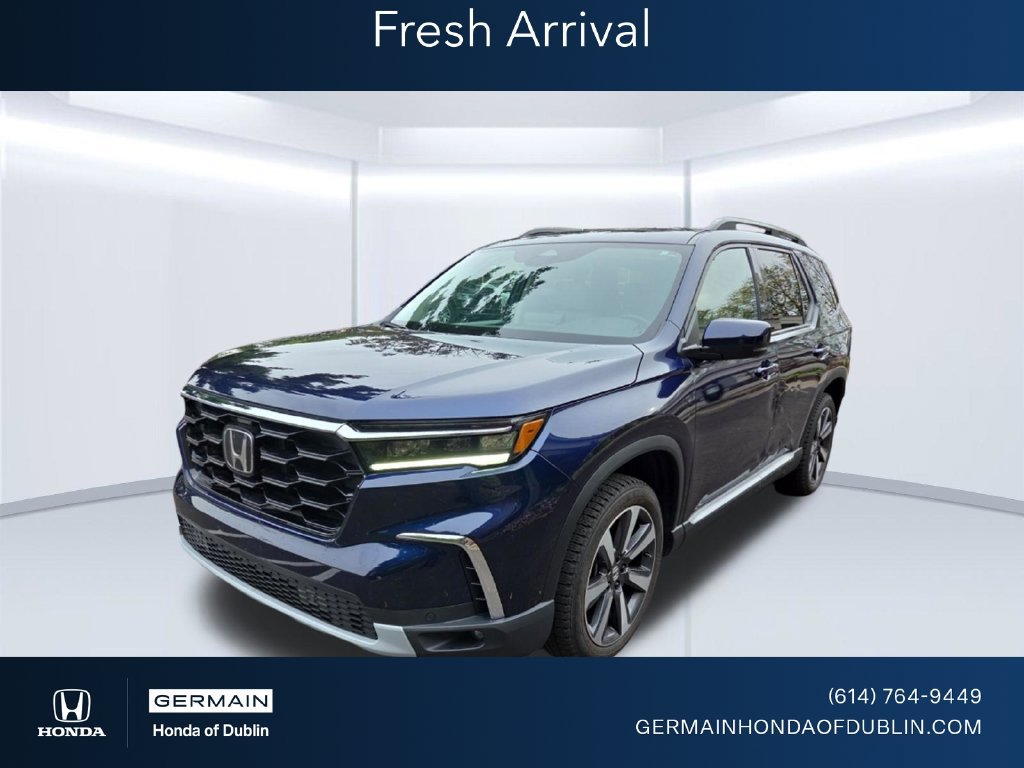 Used 2024 Honda Pilot Touring image 1