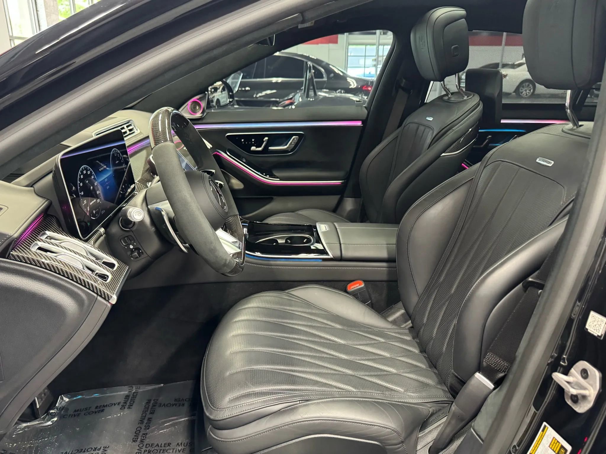 Used 2024 Mercedes-Benz S 63 AMG S w/ Carbon Fiber Exterior Package image 43