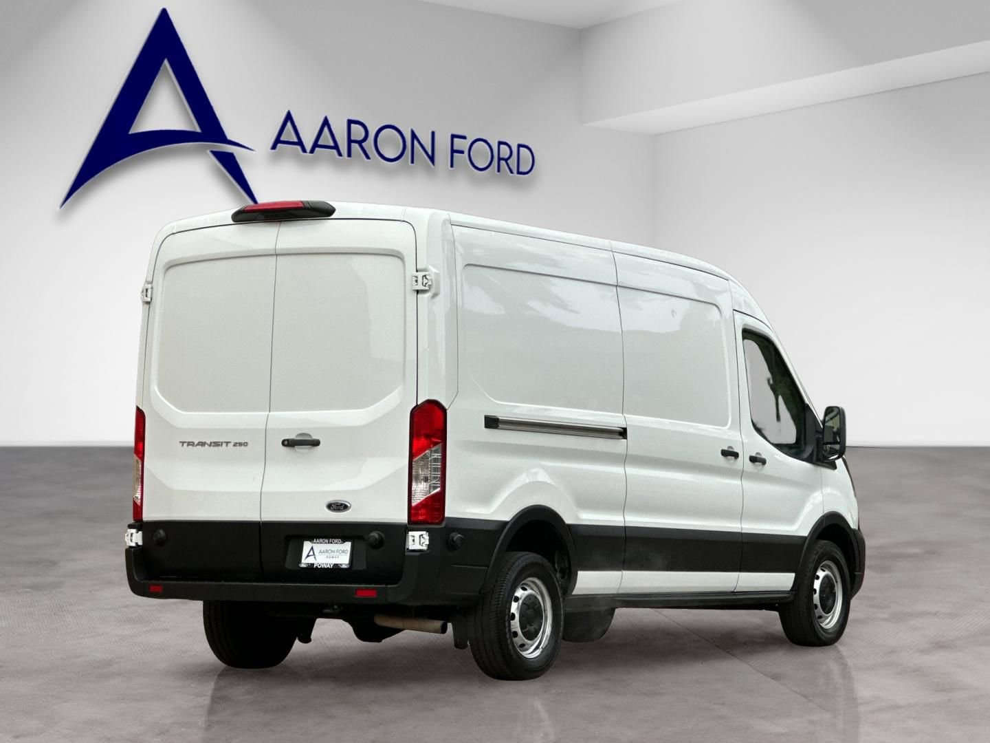 Used 2024 Ford Transit 250 148 Medium Roof w/ Load Area Protection Package image 5