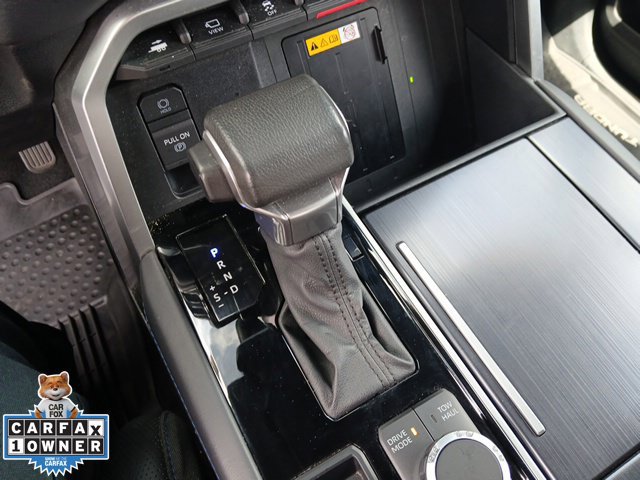 Used 2024 Toyota Tundra Platinum AWD/4WD image 32