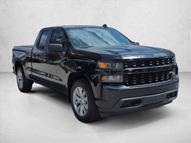 Used 2021 Chevrolet Silverado 1500 Custom image 3