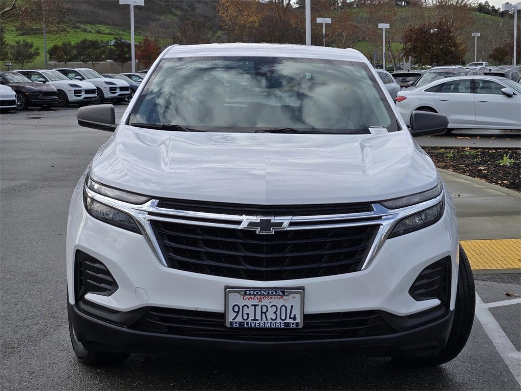 Used 2023 Chevrolet Equinox LS image 2