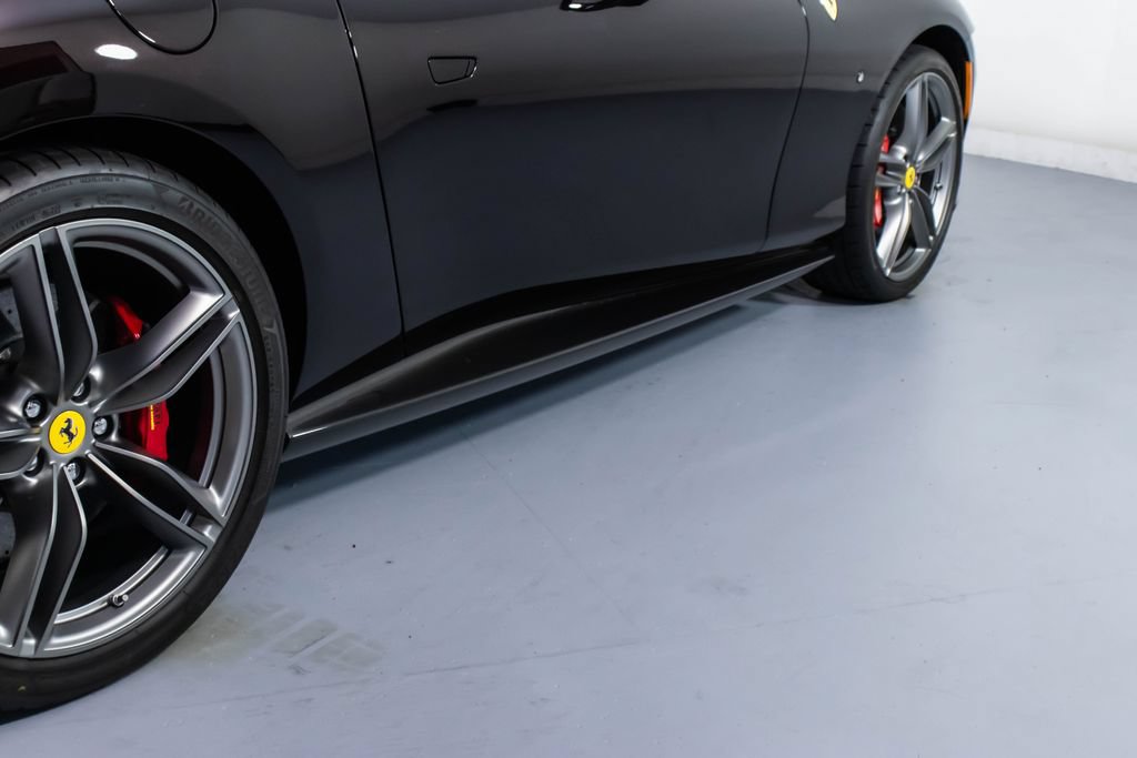 Certified 2024 Ferrari Roma Spider RWD image 19