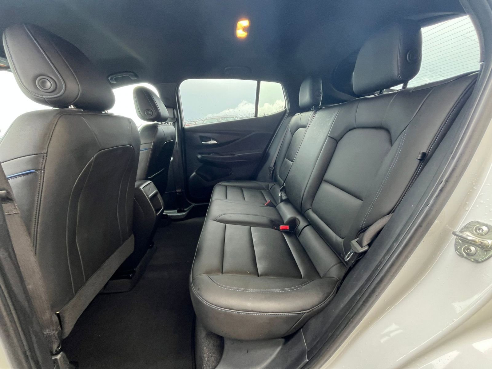 Used 2025 Buick Envista Sport Touring image 28