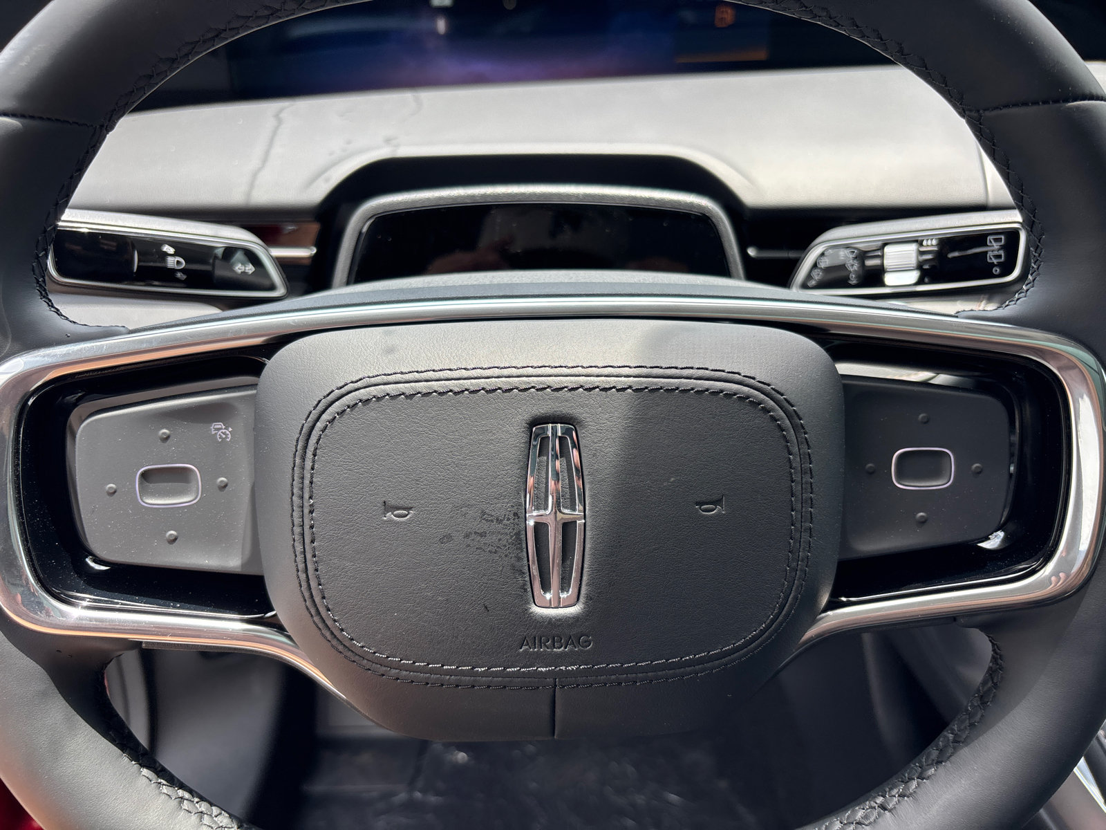 New 2026 Lincoln Nautilus Reserve AWD/4WD image 16