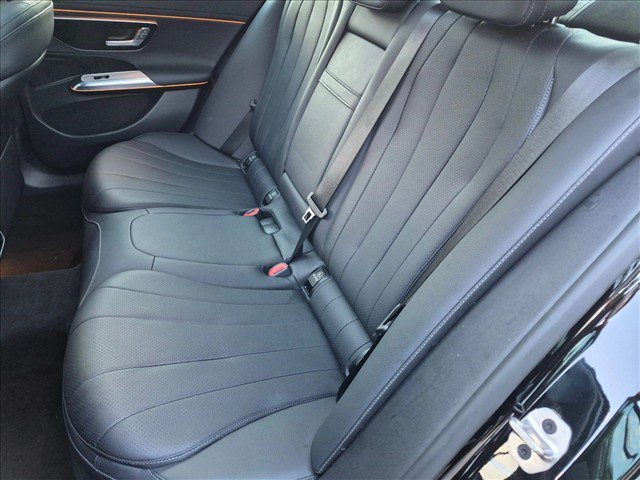 Used 2025 Mercedes-Benz E 350 Sedan image 16
