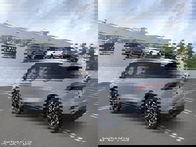 New 2026 Lincoln Nautilus Premier w/ Equipment Group 102A image 4