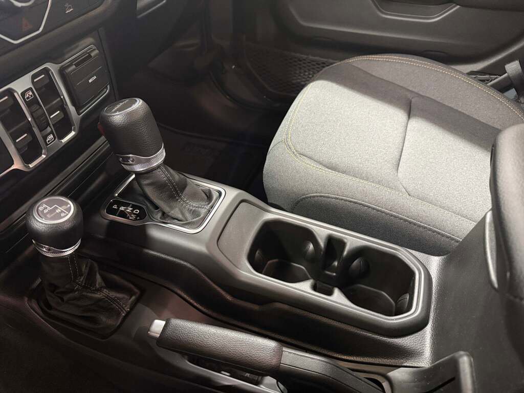 New 2026 Jeep Gladiator Sport image 22