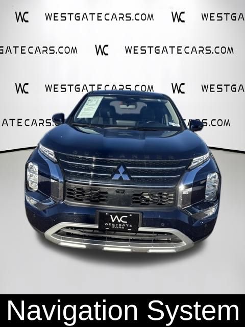 Used 2024 Mitsubishi Outlander SE video 2