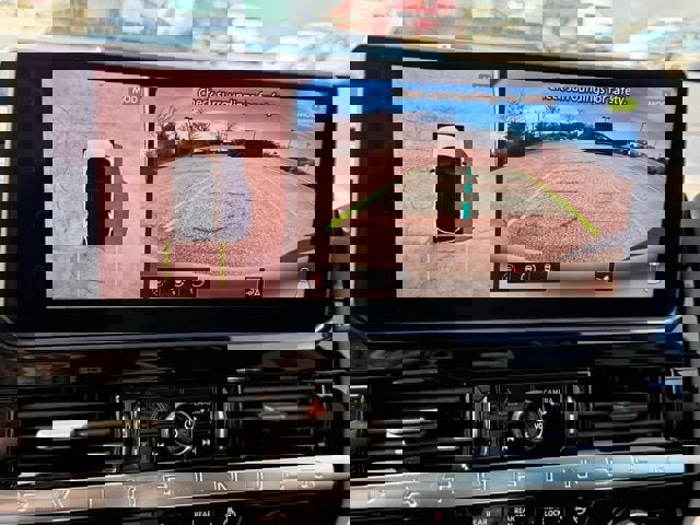 New 2026 Nissan Pathfinder SL image 36