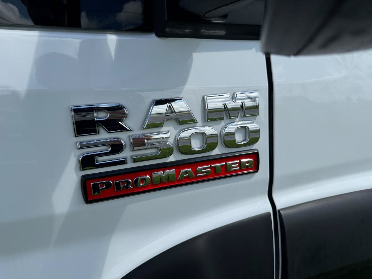 Used 2021 RAM ProMaster 2500 FWD image 9