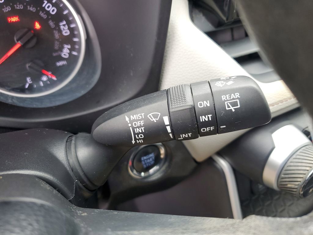 Used 2021 Toyota RAV4 XLE w/ Convenience Package image 24