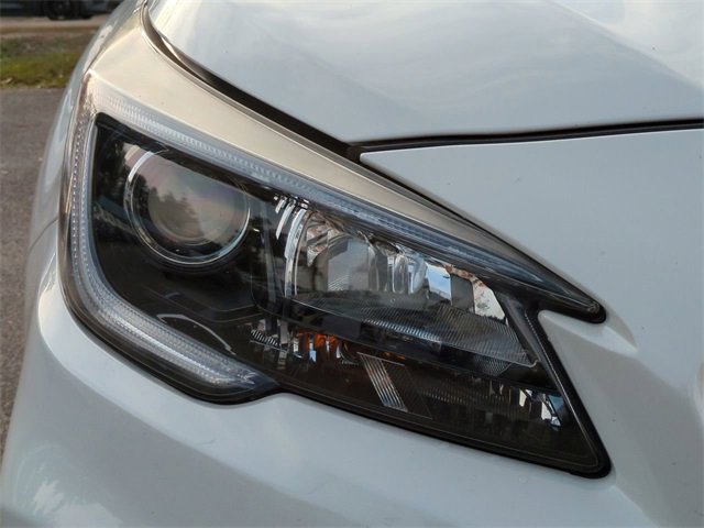 Used 2018 Subaru Outback 2.5i Limited w/ Popular Package #2 image 10