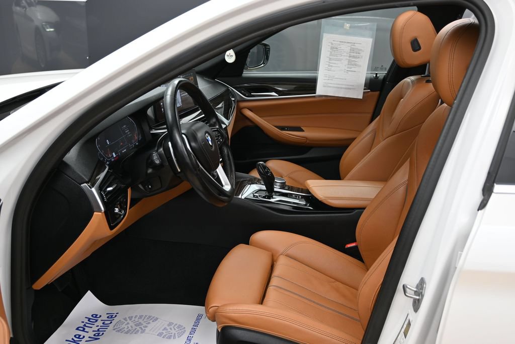 Used 2022 BMW 530i xDrive w/ Convenience Package AWD/4WD image 16