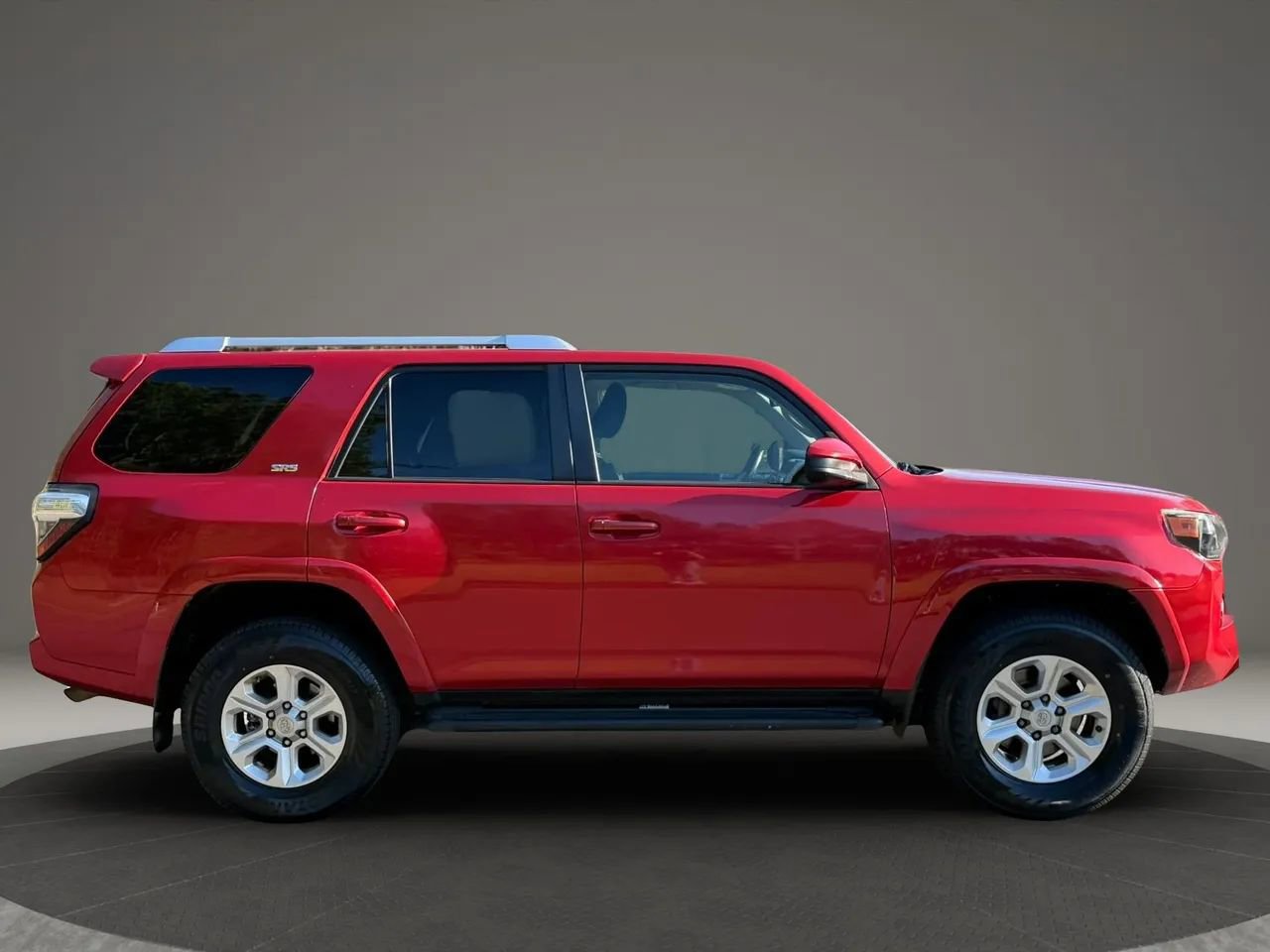 Used 2014 Toyota 4Runner SR5 image 8