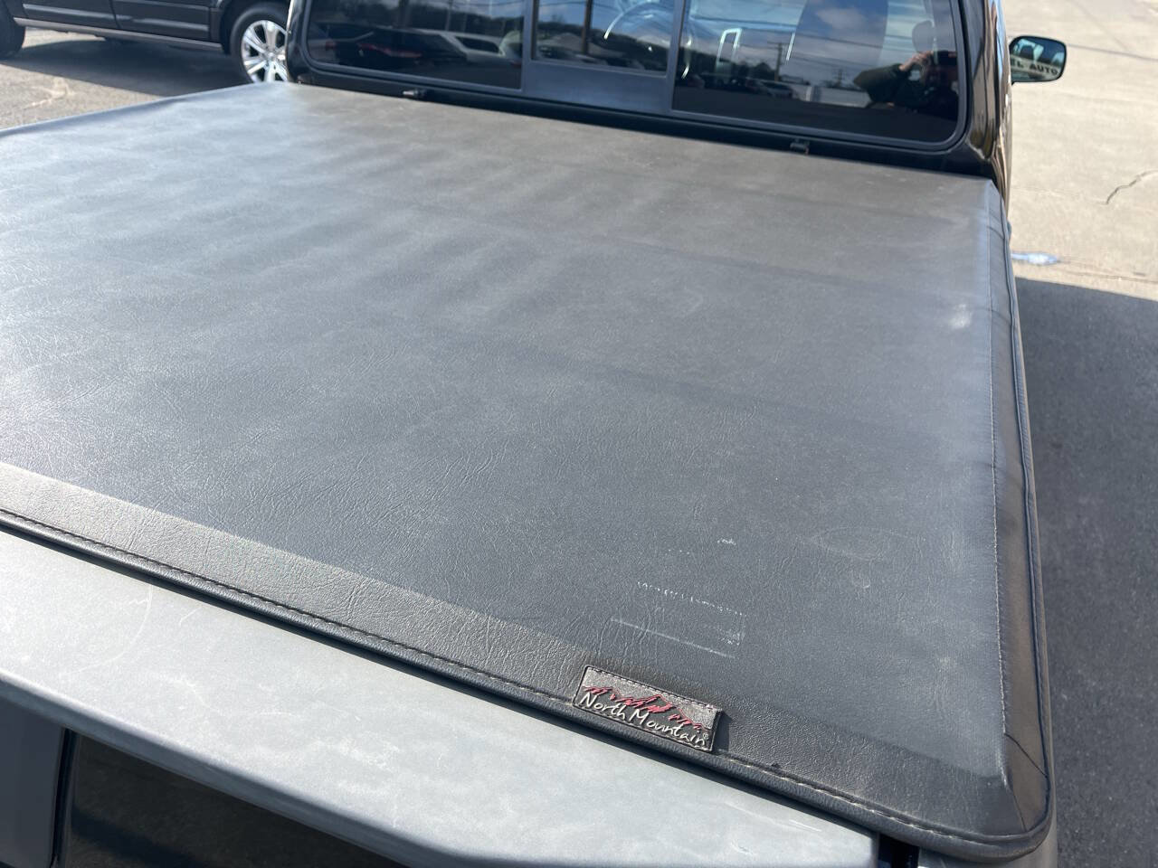 Used 2017 Nissan Frontier SV w/ SV Value Truck Package image 10