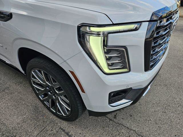 New 2026 GMC Yukon XL Denali Ultimate AWD/4WD image 12