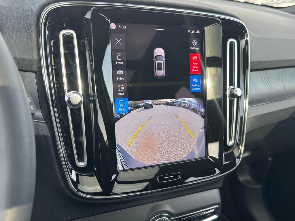 Certified 2023 Volvo XC40 Recharge Ultimate image 19