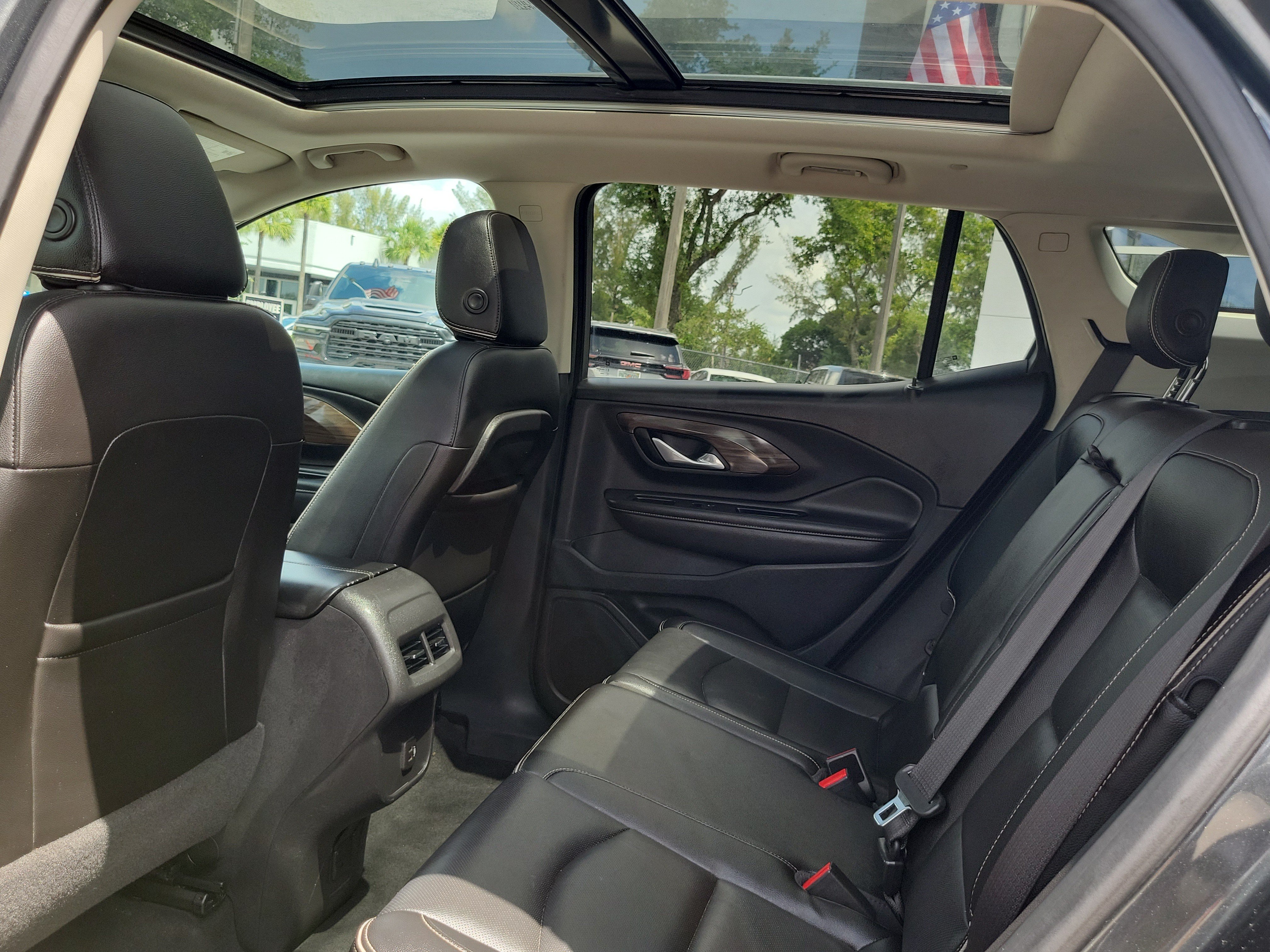 Used 2019 GMC Terrain Denali w/ Advanced Safety Package FWD image 15
