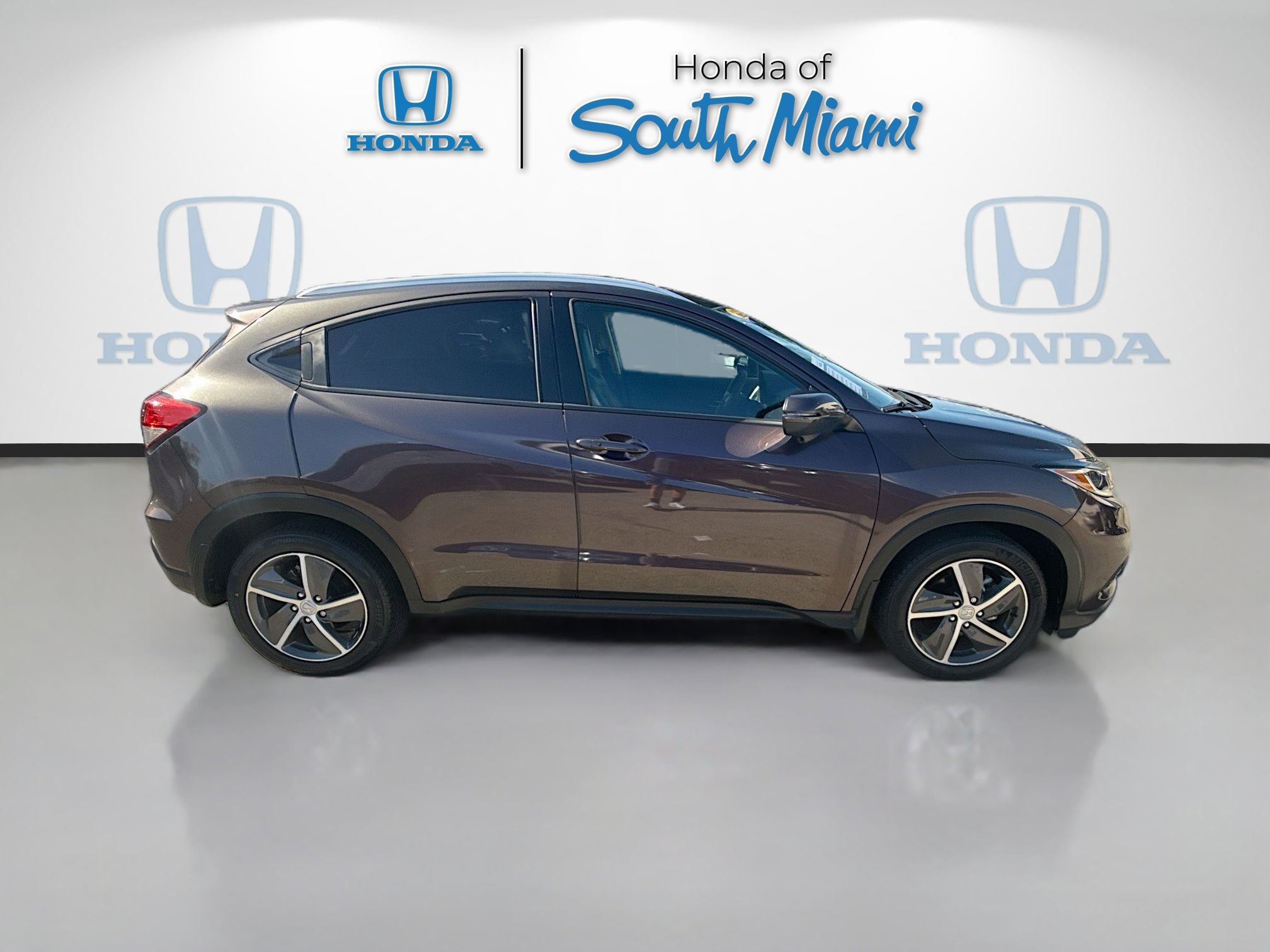 Used 2022 Honda HR-V EX-L image 8