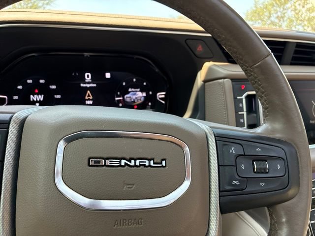 Used 2023 GMC Yukon Denali AWD/4WD image 23