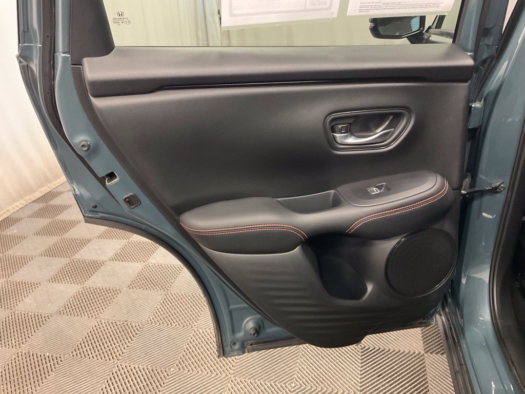 Used 2025 Honda HR-V Sport image 33
