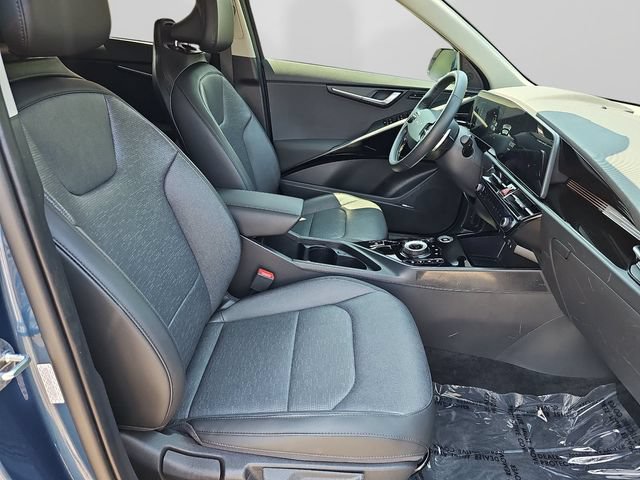 Used 2024 Kia Niro SX Touring FWD image 30