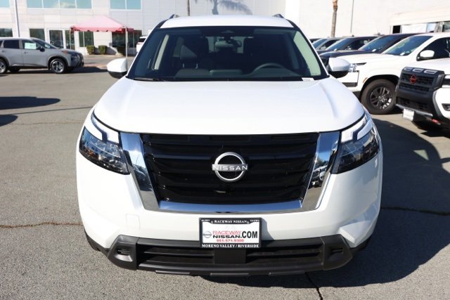 New 2025 Nissan Pathfinder SV w/ Cargo Package image 9