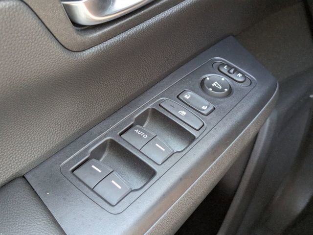 Used 2025 Honda CR-V LX image 23