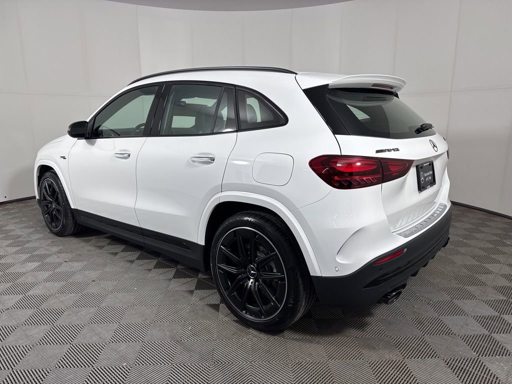 New 2026 Mercedes-Benz GLA 35 AMG 4MATIC image 4