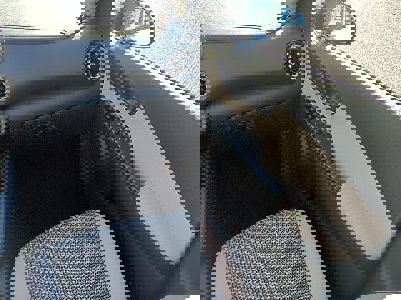 Certified 2023 Hyundai Kona SE image 16