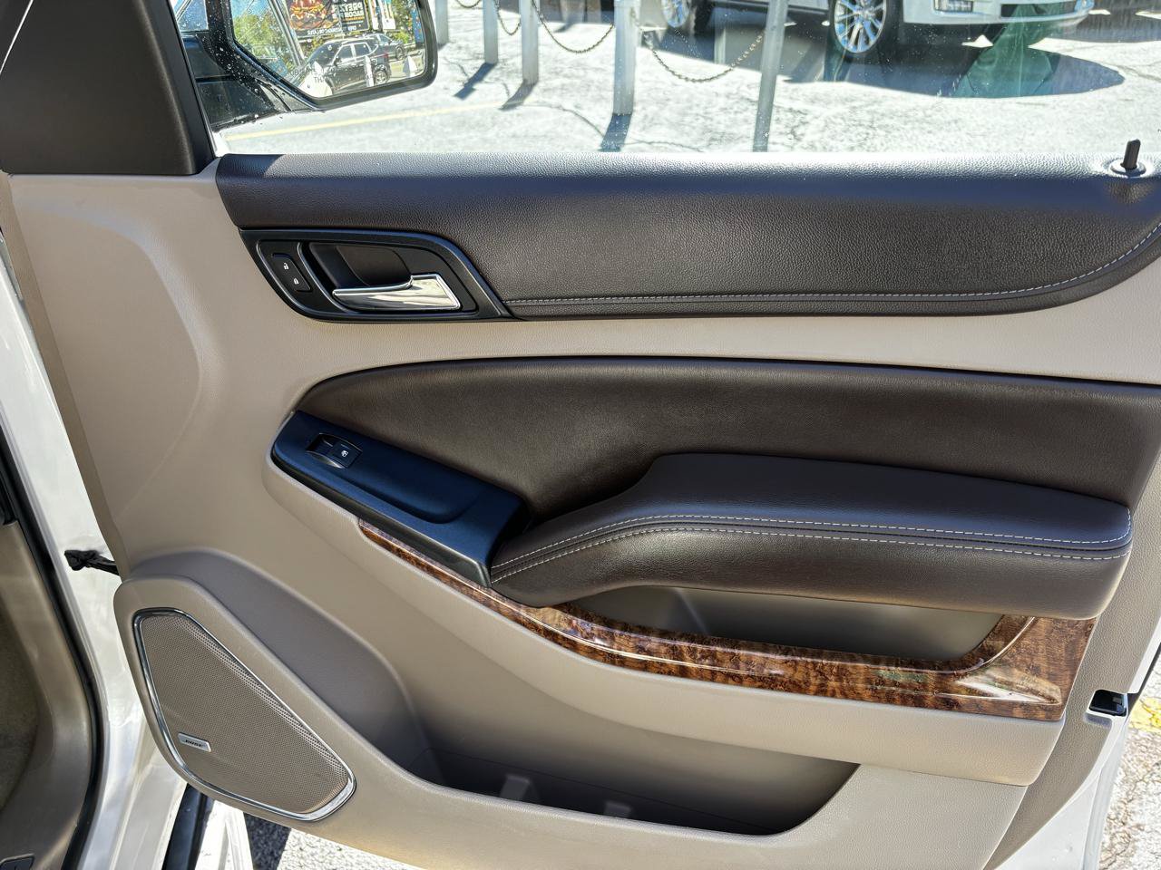 Used 2015 Chevrolet Tahoe LTZ AWD/4WD image 27